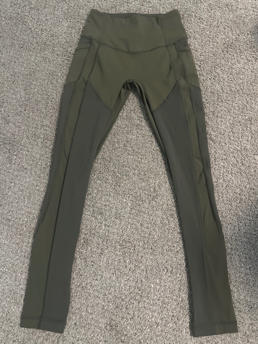Lululemon Fast And Free Olive Green Size 6 Pants with Pockets 28in inseam